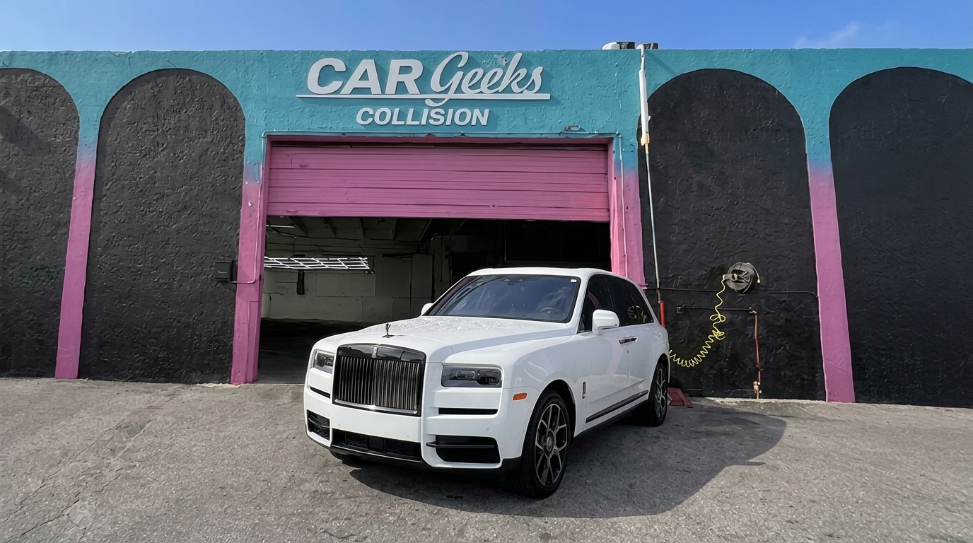 Car Geeks Collision shop exterior in Hollywood, FL